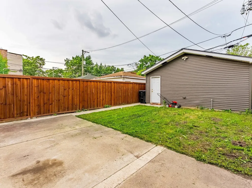 1140 North Ridgeway Avenue Chicago IL 60651