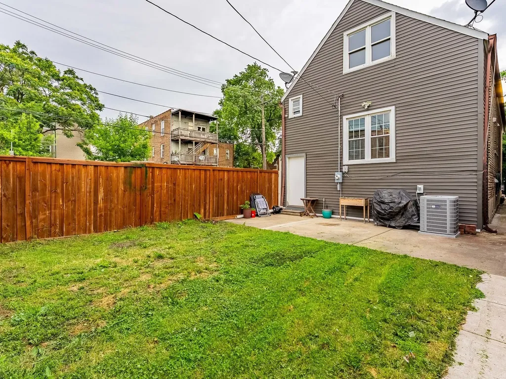 1140 North Ridgeway Avenue Chicago IL 60651