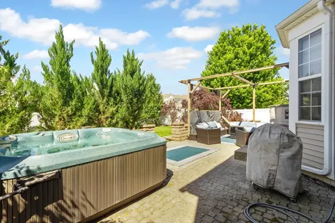 1716 Wintercrest Court Shorewood IL 60404