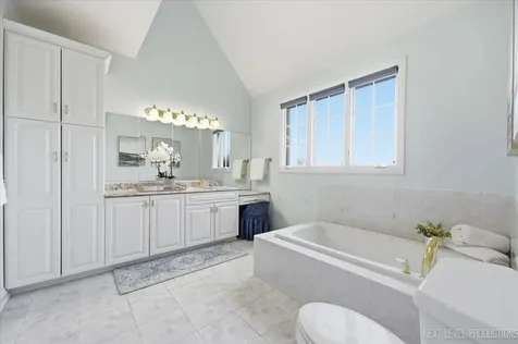 10N800 Highland Trail Hampshire IL 60140