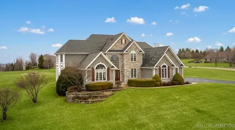 10N800 Highland Trail Hampshire IL 60140