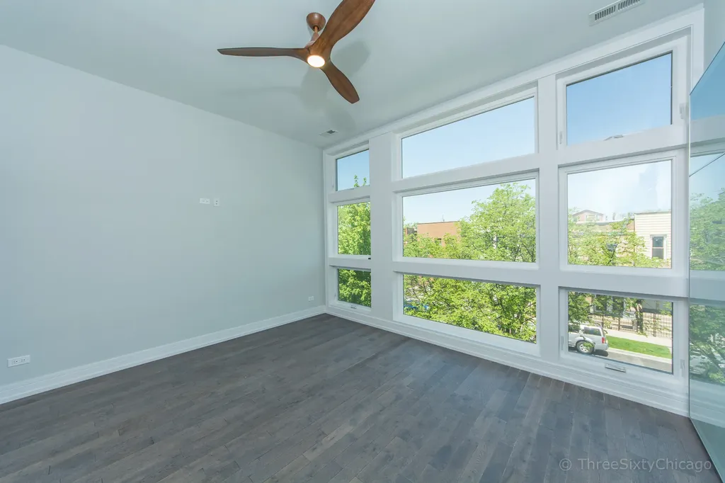 2125 West Erie Street Chicago IL 60612