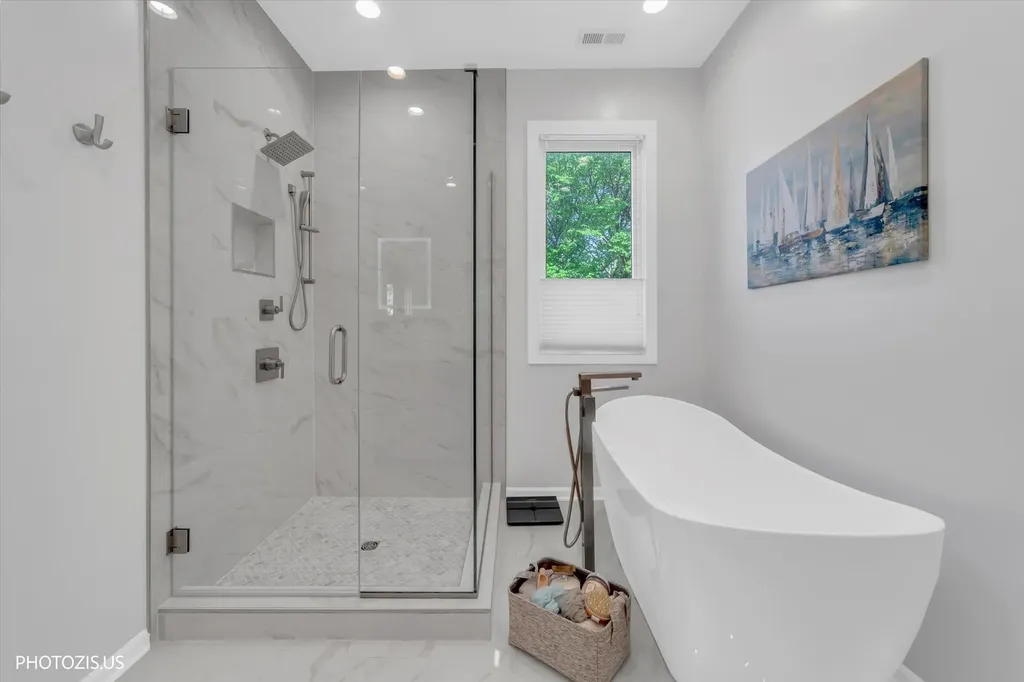 2919 North Southport Avenue Chicago IL 60657