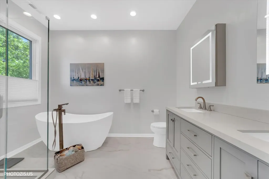 2919 North Southport Avenue Chicago IL 60657