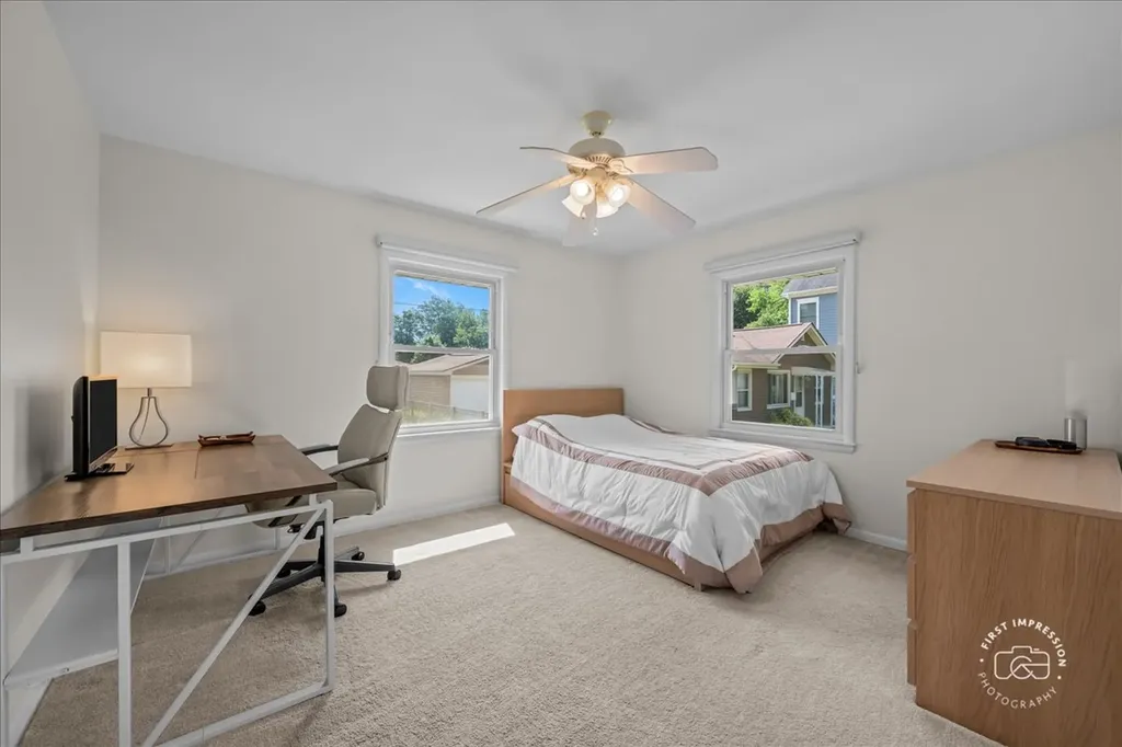 129 South Hudson Street Westmont IL 60559