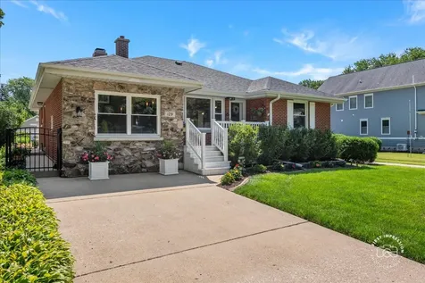 129 South Hudson Street Westmont IL 60559