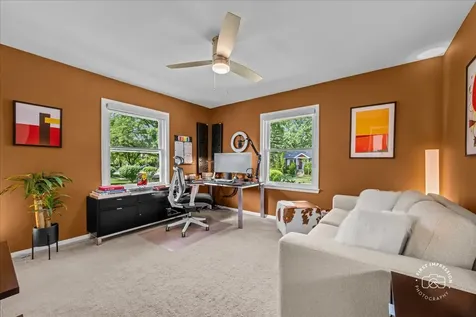 129 South Hudson Street Westmont IL 60559