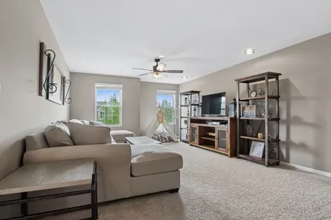 3301 Wanskuck Street Elgin IL 60124