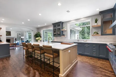 320 Camelot Lane Libertyville IL 60048