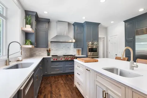 320 Camelot Lane Libertyville IL 60048