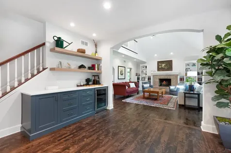320 Camelot Lane Libertyville IL 60048