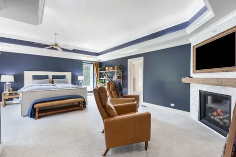 320 Camelot Lane Libertyville IL 60048