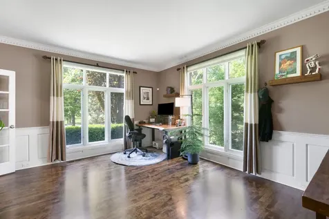 320 Camelot Lane Libertyville IL 60048