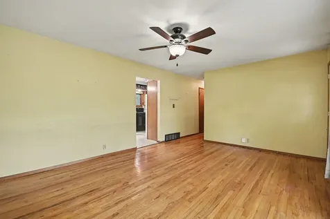 331 East Dresser Road Dekalb IL 60115