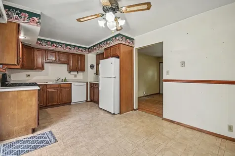 331 East Dresser Road Dekalb IL 60115