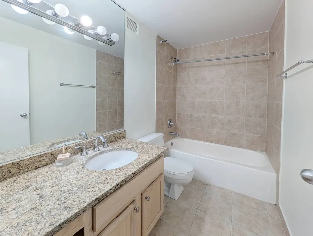 200 North Dearborn Street Chicago IL 60601