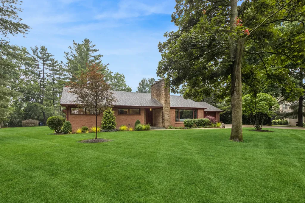 3045 Farner Court Riverwoods IL 60015