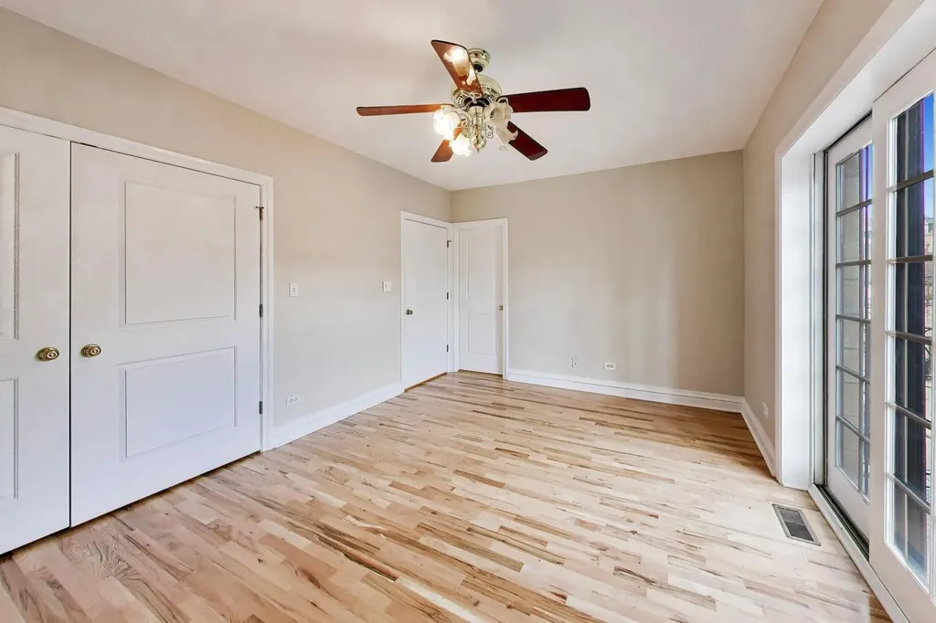 1422 North Noble Street Chicago IL 60642