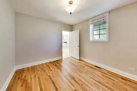 1422 North Noble Street Chicago IL 60642