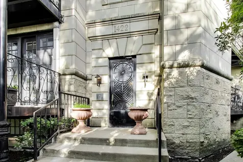 1422 North Noble Street Chicago IL 60642