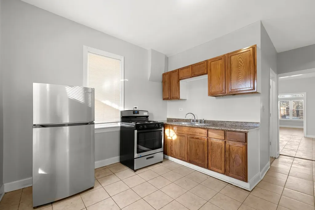 7842-7844 South Union Avenue Chicago IL 60620