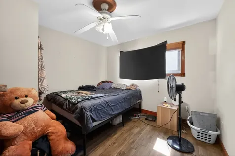 110 West Valley View Drive Mchenry IL 60051