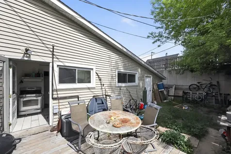110 West Valley View Drive Mchenry IL 60051
