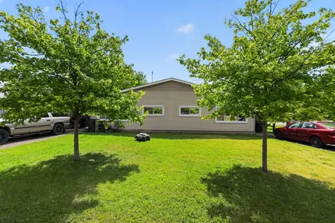 110 West Valley View Drive Mchenry IL 60051