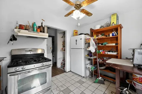 110 West Valley View Drive Mchenry IL 60051