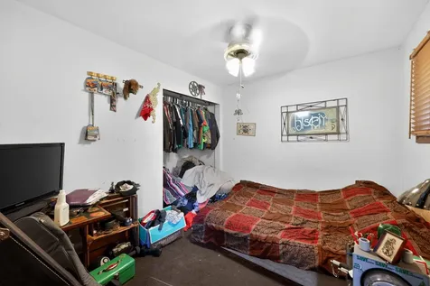 110 West Valley View Drive Mchenry IL 60051