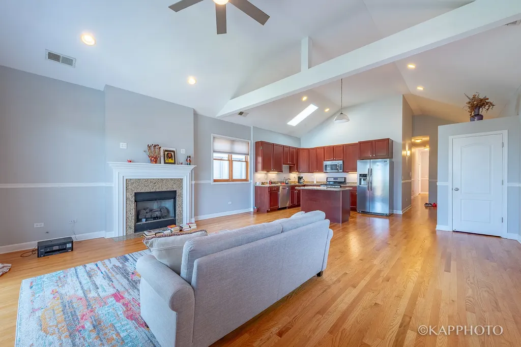 5137 South Wabash Avenue Chicago IL 60615