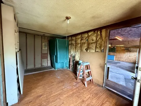 212 East Willard Street Gifford IL 61847
