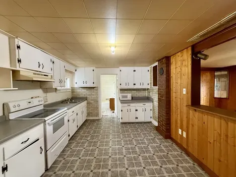 212 East Willard Street Gifford IL 61847