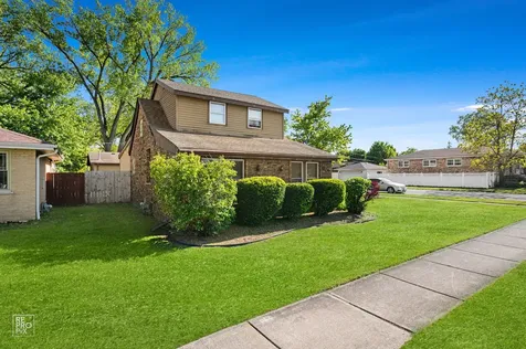 5849 West 90th Street Oak Lawn IL 60453