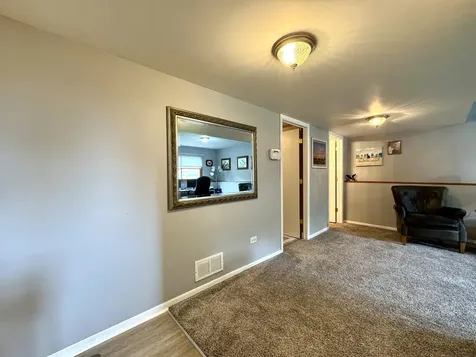 315 Maplewood Drive Lakemoor IL 60051
