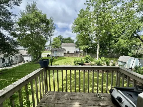 315 Maplewood Drive Lakemoor IL 60051