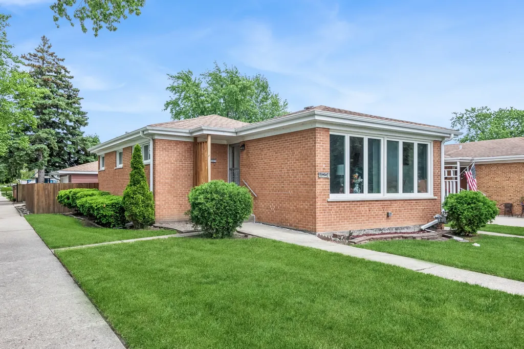 8559 North Osceola Avenue Niles IL 60714