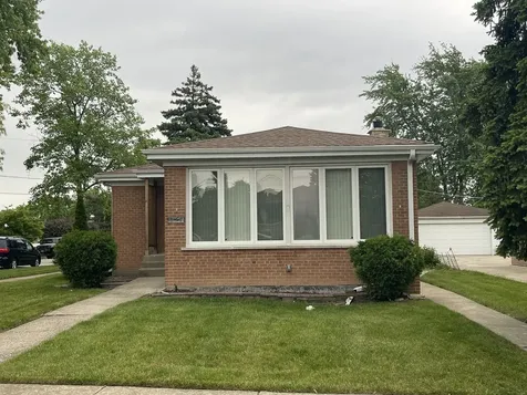 8559 North Osceola Avenue Niles IL 60714
