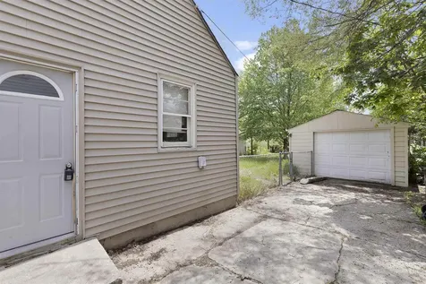 2412 Midway Drive Rockford IL 61103