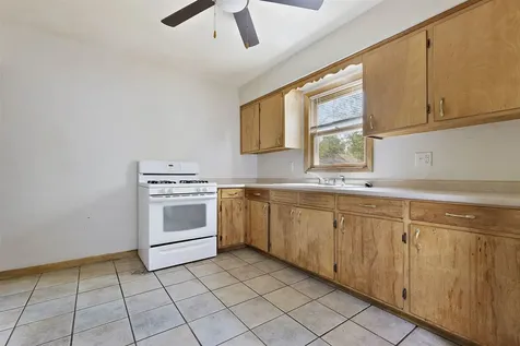 2412 Midway Drive Rockford IL 61103