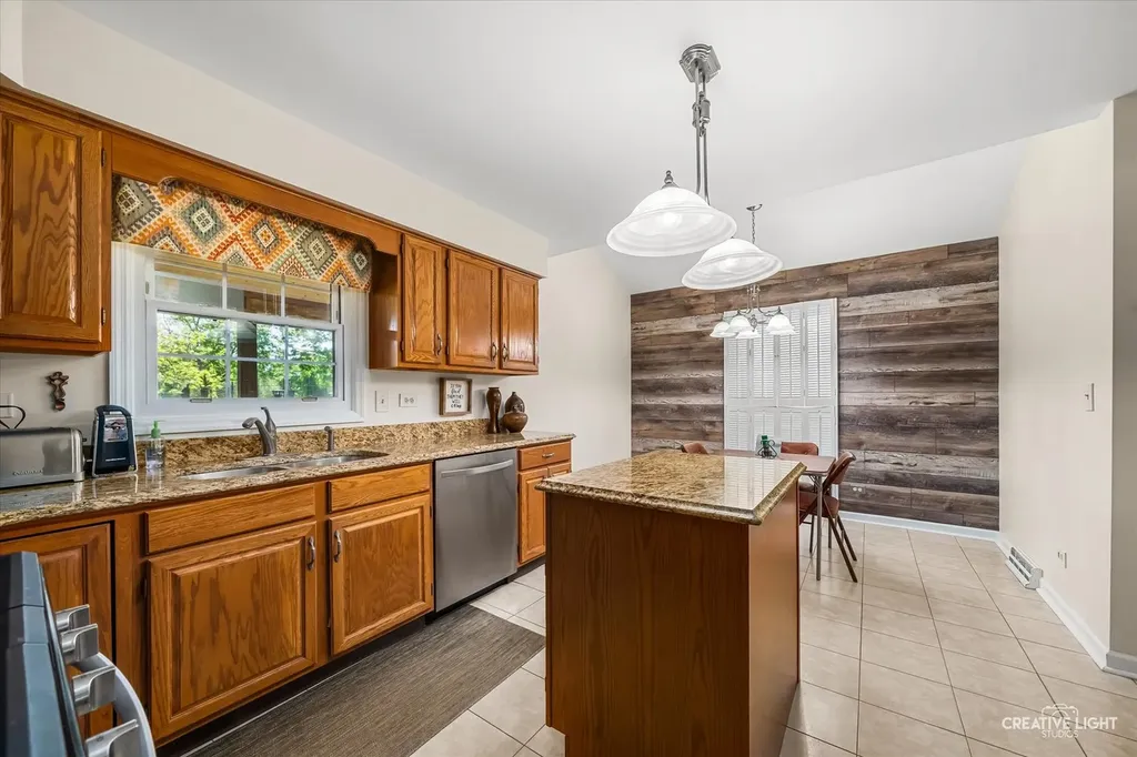 1651 Casa Solana Drive Wheaton IL 60189