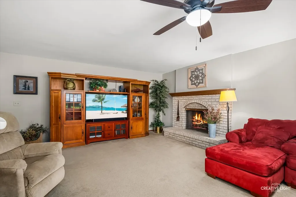 1651 Casa Solana Drive Wheaton IL 60189