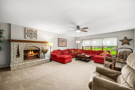 1651 Casa Solana Drive Wheaton IL 60189