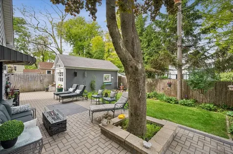 829 Saint Johns Avenue Highland Park IL 60035