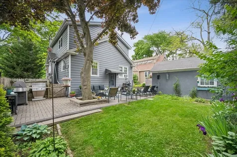 829 Saint Johns Avenue Highland Park IL 60035