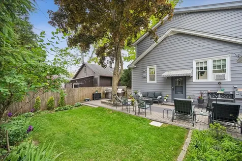 829 Saint Johns Avenue Highland Park IL 60035