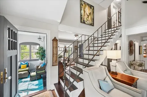 829 Saint Johns Avenue Highland Park IL 60035
