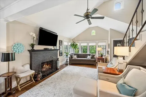 829 Saint Johns Avenue Highland Park IL 60035