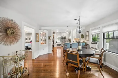 829 Saint Johns Avenue Highland Park IL 60035