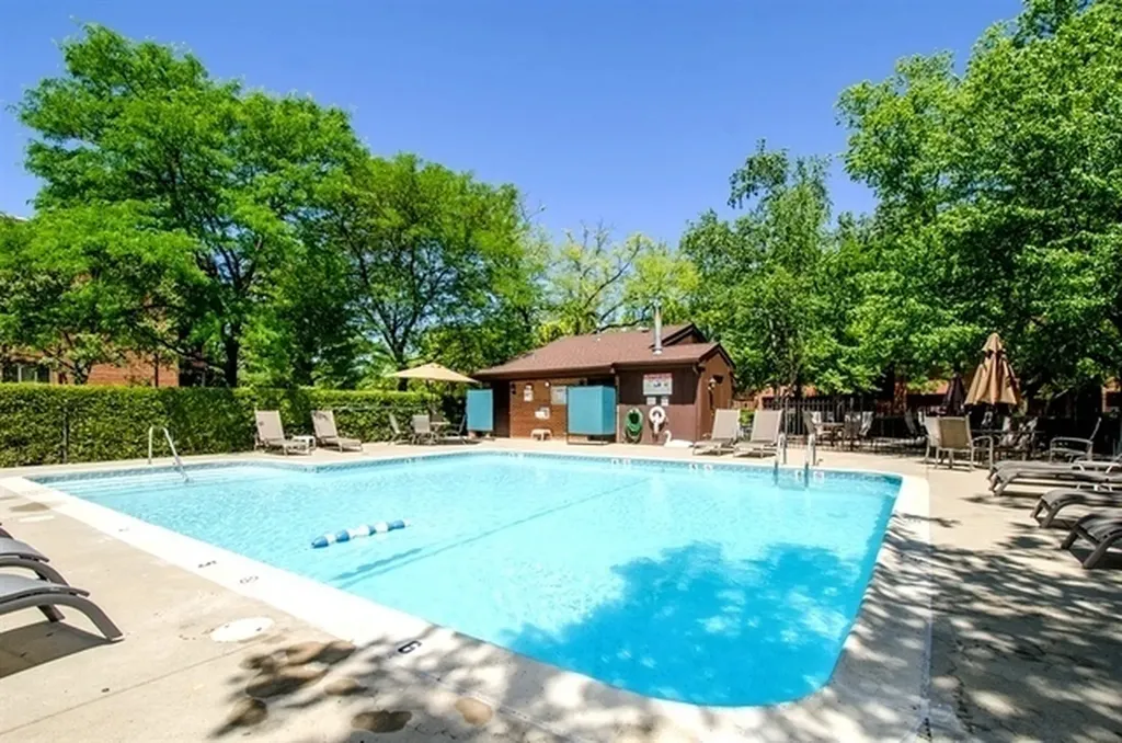 90 Boardwalk Place Park Ridge IL 60068